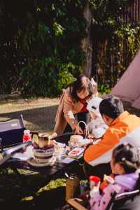 冬日暖陽和毛孩子一起花溪圍爐煮茶。