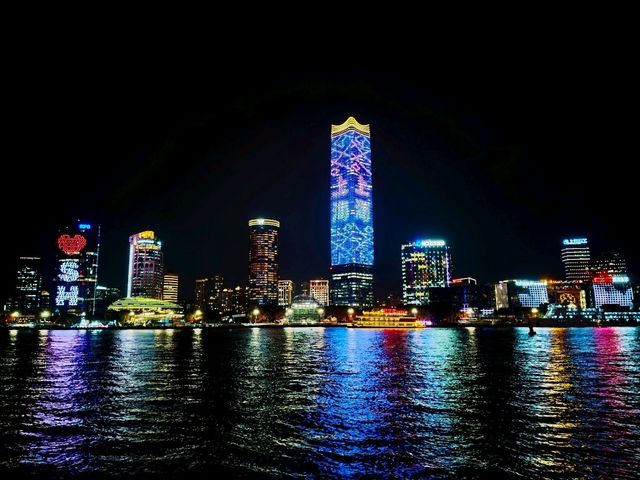 A Night Stroll Through Shanghai's Financial District 🌆✨