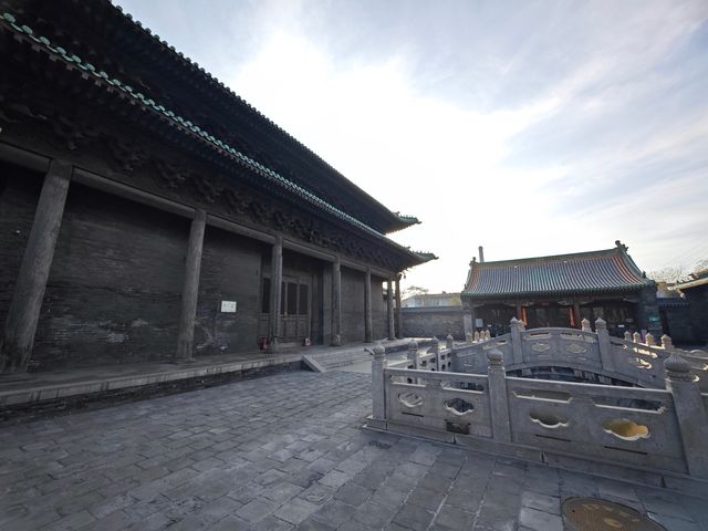 鬧市中的城市守護神