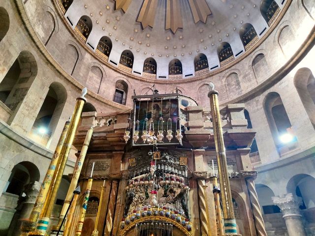 Visiting the Church of the Holy Sepulcher ⛪✨