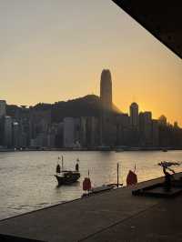 🌅香港麗晶酒店｜把維港晨曦裝進房間的療癒體驗✨