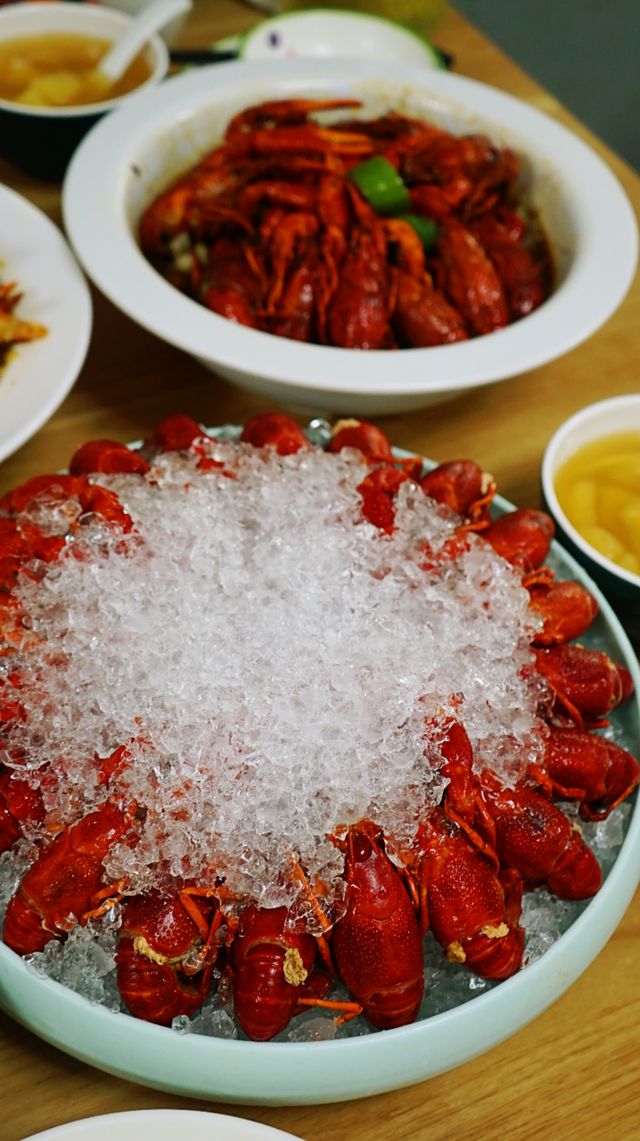 廣州宵夜頂流！巨無霸藍龍香到癲