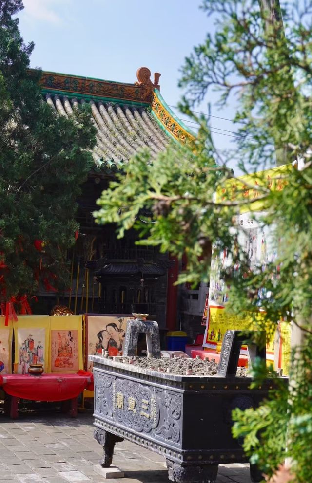吕梁鳳山公園——城市綠肺，人文雅境。