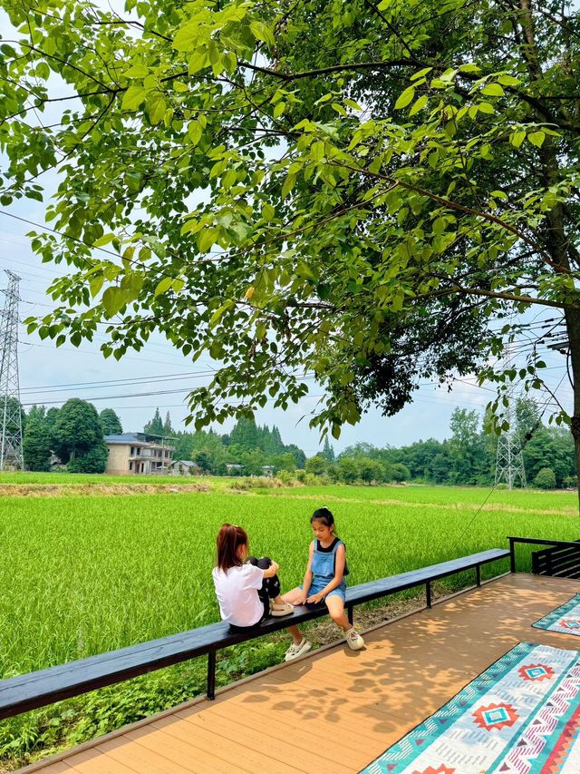 成都周邊避暑勝地｜森林營地玩水、烤肉...