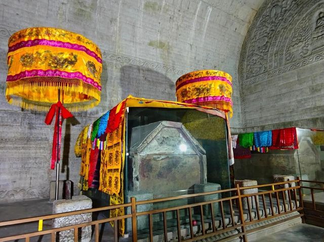 一座清東陵,半部清代史。歷史的夢境,時光的旅行驛站。 一座清東陵,半部清代史。歷史的夢境,時光的旅行驛站。