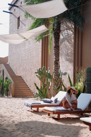 Pretending to be abroad in Abu Dhabi, Ningbo branch