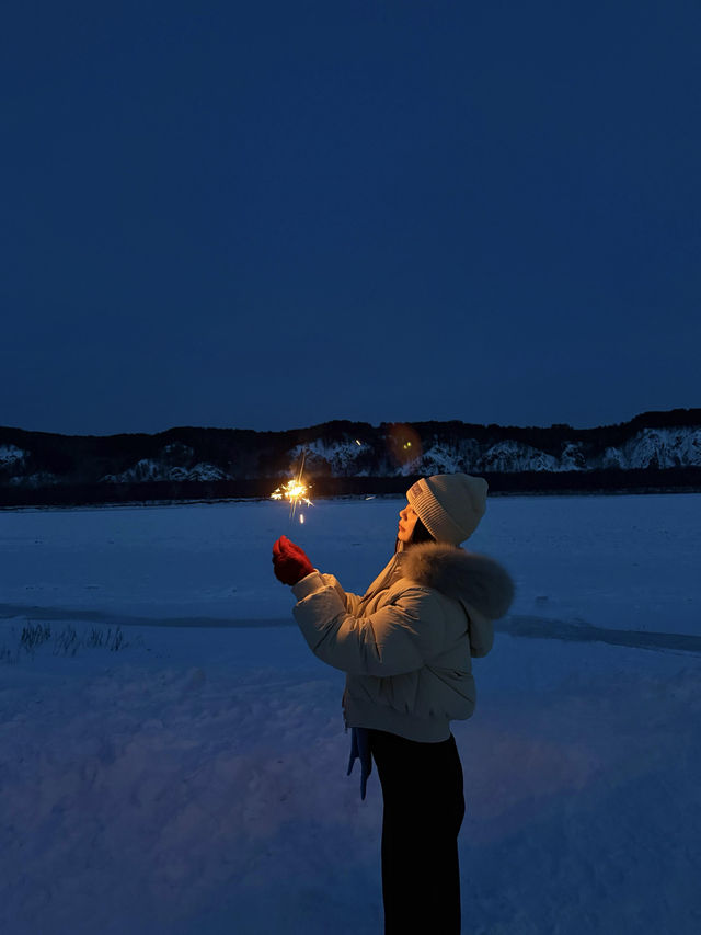 漠河冬日限定｜雪地煙花大片Get人生照片