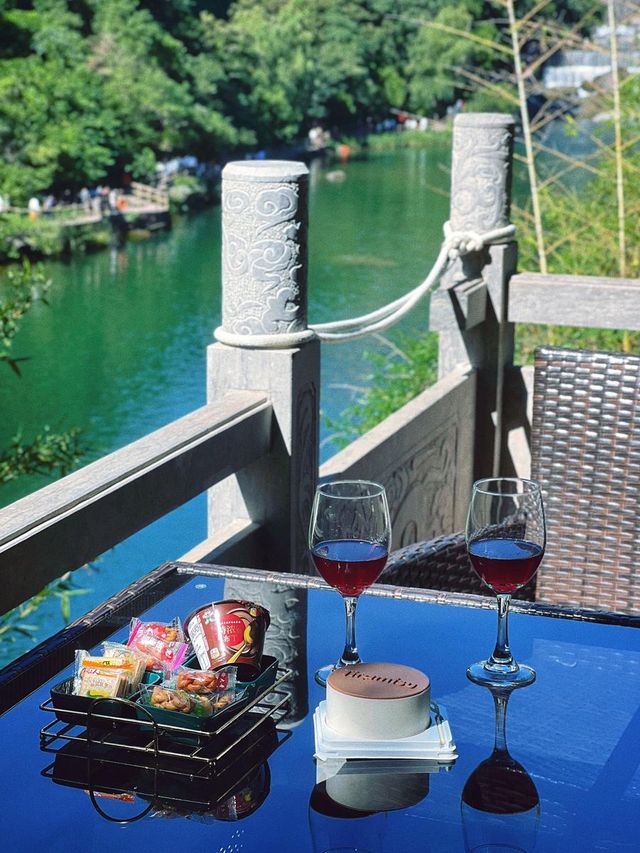 八里溝秘境!住進神仙小屋啦 八里溝秘境!住進神仙小屋啦