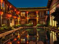 睡在麗江的星空下,與納西老木頭說晚安。