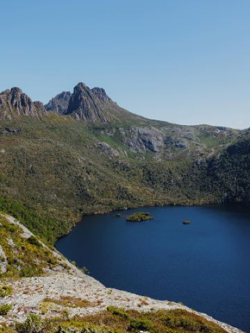 12-Person Small Group! 5-Day Tasmania Tour with 4 Free Tickets