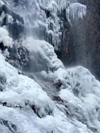겨울에 장시성에 오면, 폭포를 감상하기에 딱 좋은 시기입니다!