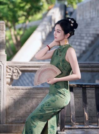 Misty Chang'an, fiery pomegranates: Your guide to Xi'an's limited-time autumn experience
