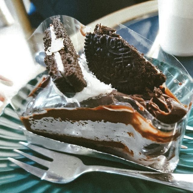 คาเฟ่สุดชิคในปั้ม ESSO จันทบุรี "Station Es Cafe"