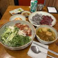 【韓国ソウル・広蔵市場】ユッケ通りで最初に開店したユッケ専門店「ユッケチャメチッ1号店」