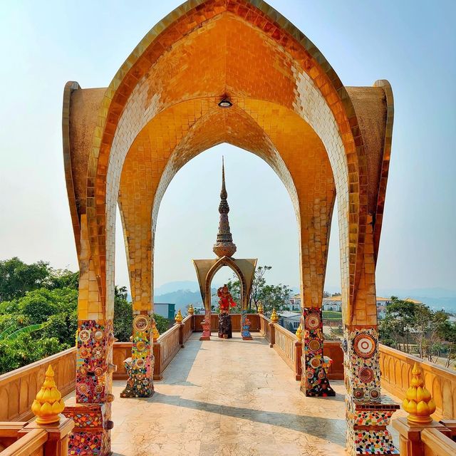 วัดพระธาตุผาซ่อนแก้ว เพชรบูรณ์