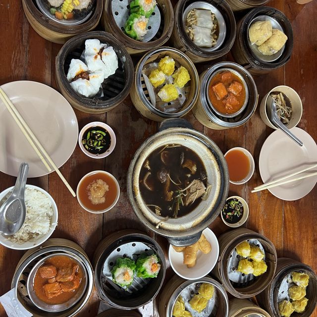 โชคดี แต่เตี้ยม บะกุ๊ดเต๋หาดใหญ่ 🍘