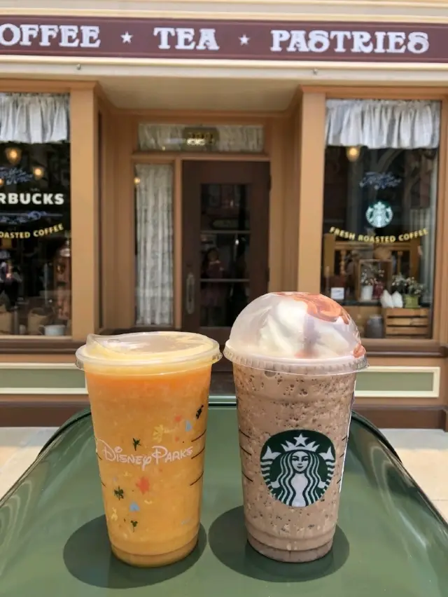 【香港_香港ディズニーランド】ディズニー内のStarbucks