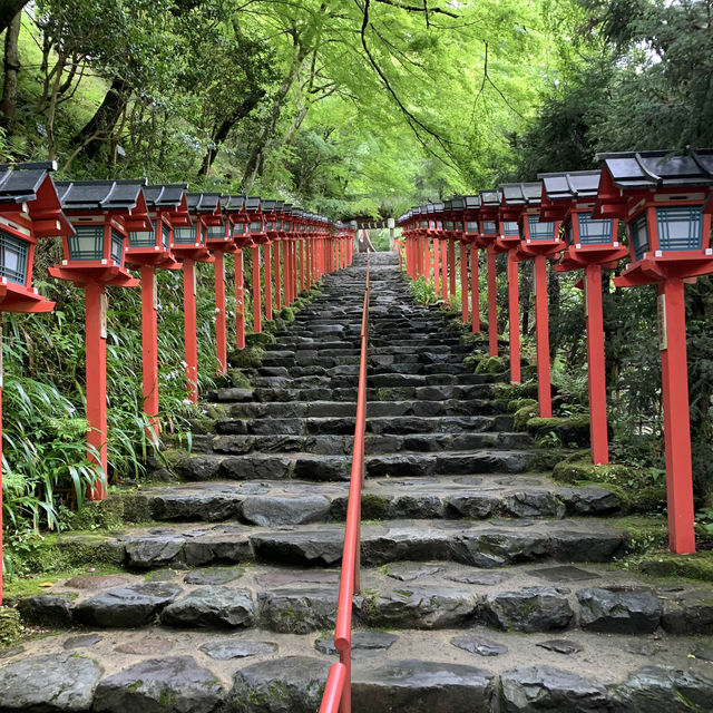 夏は涼しげな貴船神社へ