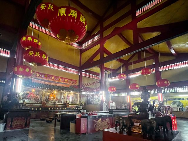 ไหว้พระขอพรวัด Lian Shan Shuang Lin Monastery