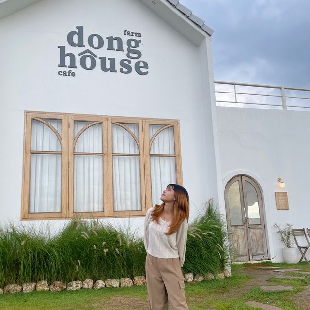Donghouse เขาใหญ่