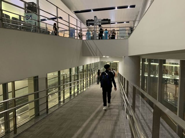 ベトナム　ベトナム観光　ハノイ　ノイバイ国際空港から成田国際空港へANA便で快適フライト！