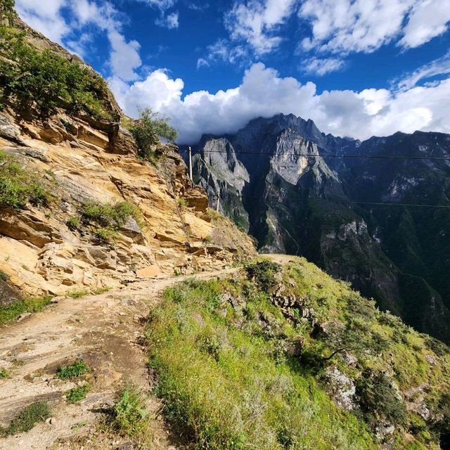 Tiger Leaping Gorge trekking - you can do it!