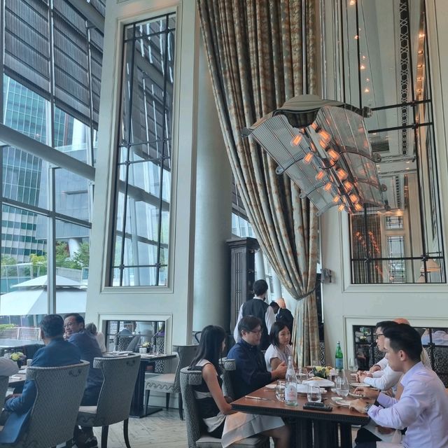 Romantic Lunch Date at La Brasserie
