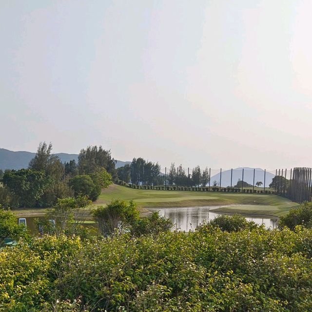 清水灣高爾夫球場！海天山巒，奇趣無比！