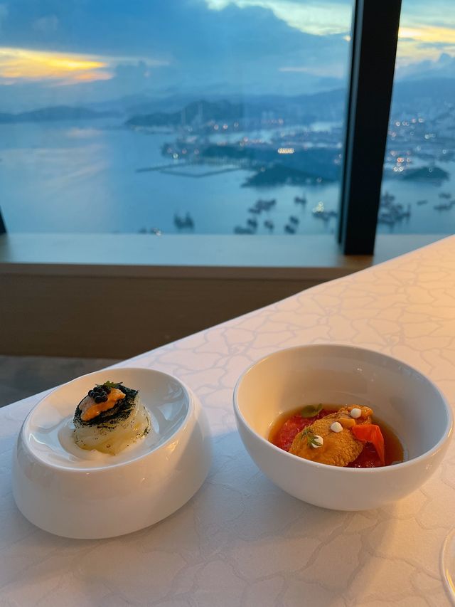 Wonderful Seafood experience in 191/F ICC✨🦞🦞