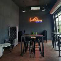 Cafe hunting at mysterious Lufa Coffee