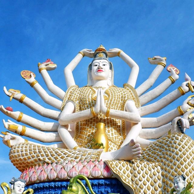 วัดสวย อลังการ บนเกาะสมุย
