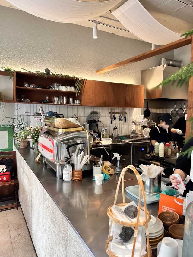 〖 ソウル・安国〗人気エリアでおしゃれランチ🍽