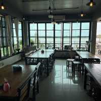 ร้านอาหารแลโขง 
