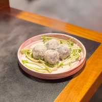 《尖沙咀宮廷風火鍋店》