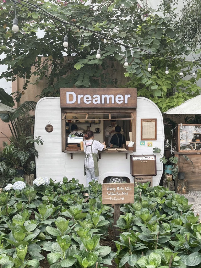 คาเฟ่เวียดนามร้าน Dreamer | Danang , Vietnam