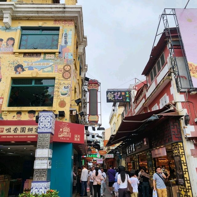 官也街+大潭山斜行升降機(買手信+高處遠眺整個澳門景色)