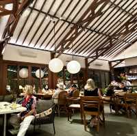 【インドネシア/バリ】サヌールのメイン通りにある、リーズナブルでおしゃれなレストラン「Batujimbar Cafe」