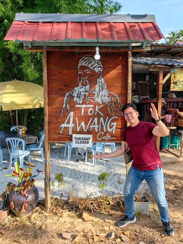 Tok Awang Cafe Tasty Local Breakfast in Langkaw