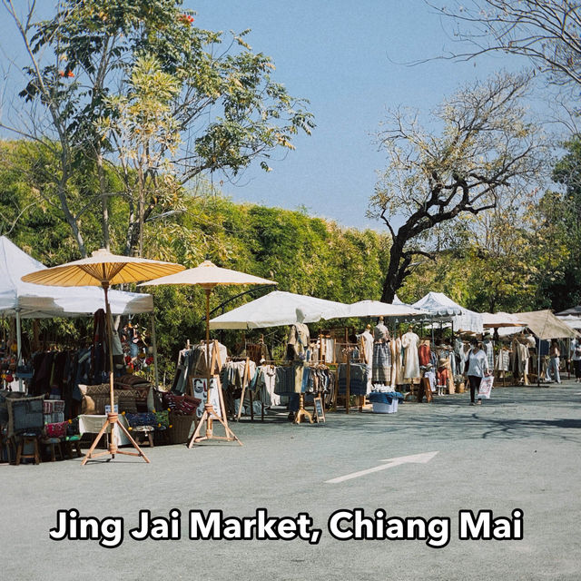 Exploring Jing Jai Market in Chiang Mai 🌿