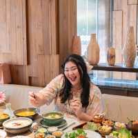 NAVA Restaurant เมนูไทยแท้สูตรโบราณ ชิลริมแม่น้ำ