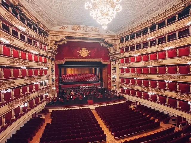 Visit Teatro alla Scala 
