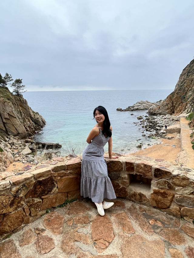 🇪🇸Tossa de Mar - A lovely beach town in Spain! 
