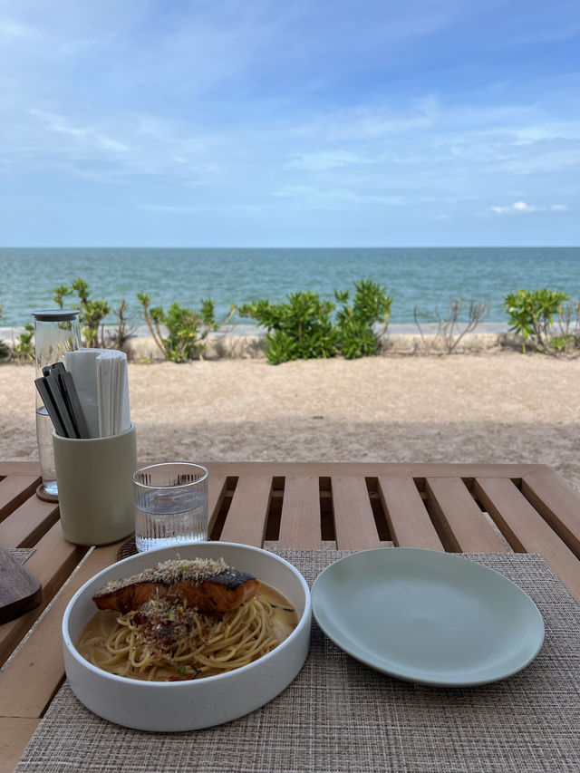 CASA MARE Beachfront Restaurant & Lounge หัวหิน 