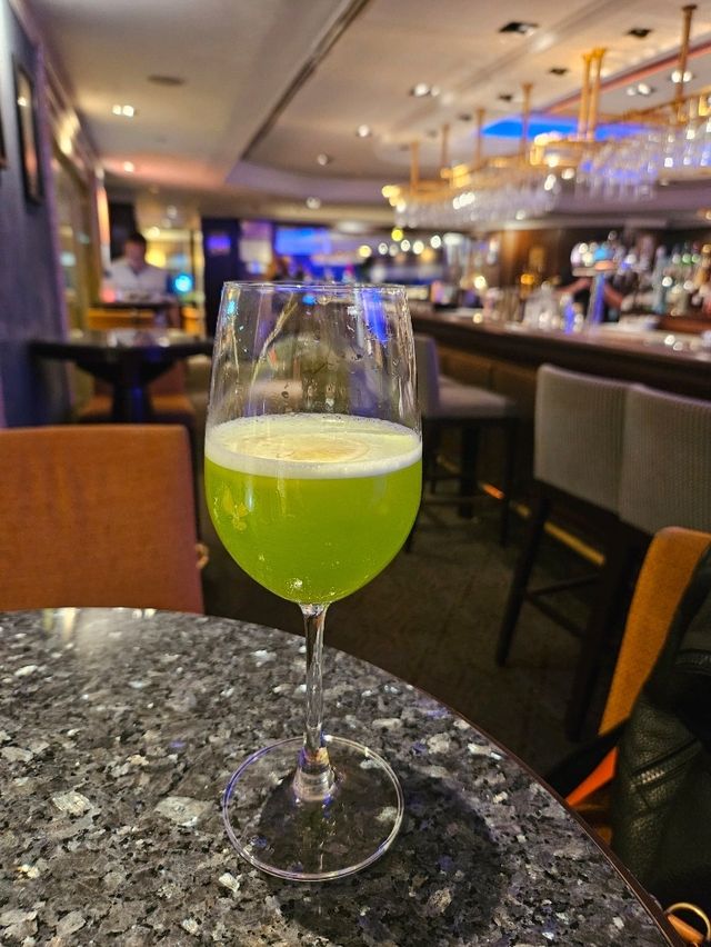 尖沙咀鬧市內的酒店休閒Bar