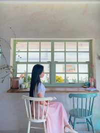 경주속 작은 파리감성카페 로제 드 파리