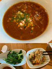 "探索成都美食：金熊猫餐厅(寬巷子店) 寬窄巷子美味之旅！"