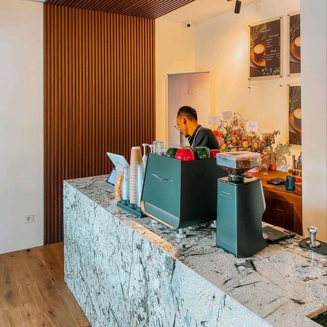 SABANDINA KOFFIE | FROM CIREBON TO JAKARTA,COMFORTABLE PLACE & COZY