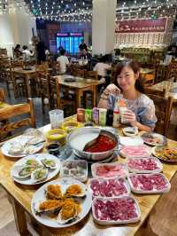 「¥168鮮切黃牛肉，潮汕毒藥生醃海鮮同生蠔自由喇！唔食蠔可選更便宜的¥138」