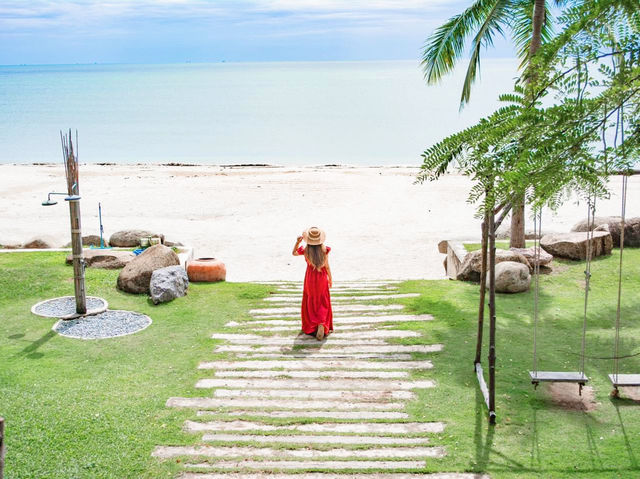 นี่ปราณบุรีหรือบาหลีที่พักติดทะเลวิวสวย