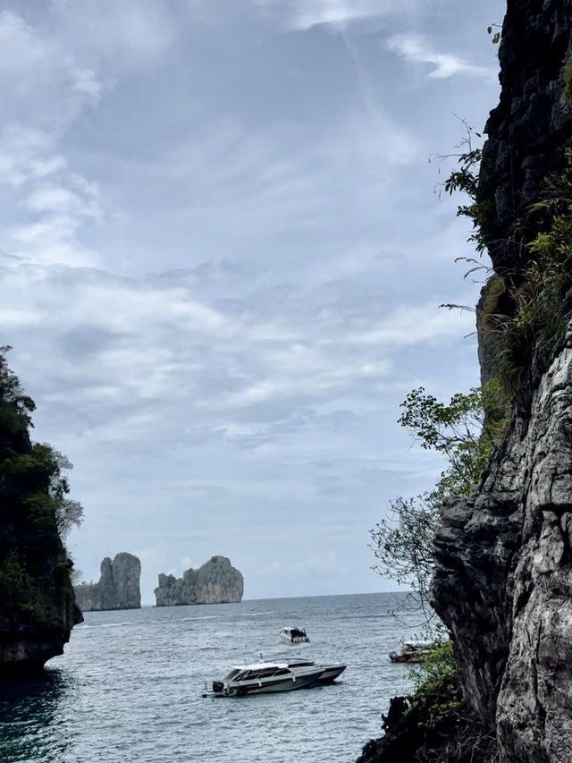 เที่ยวเกาะพีพี กระบี่🌊